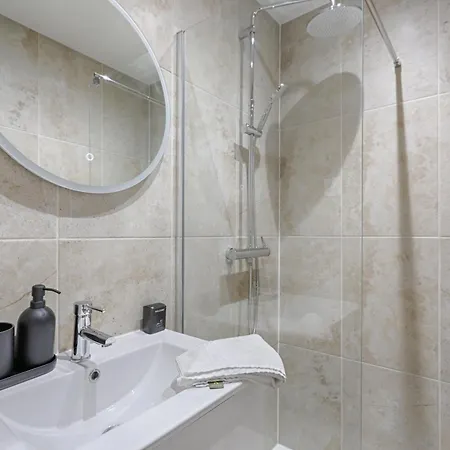 Apartmán Montmartre Seveste Ii Magnifique 2br